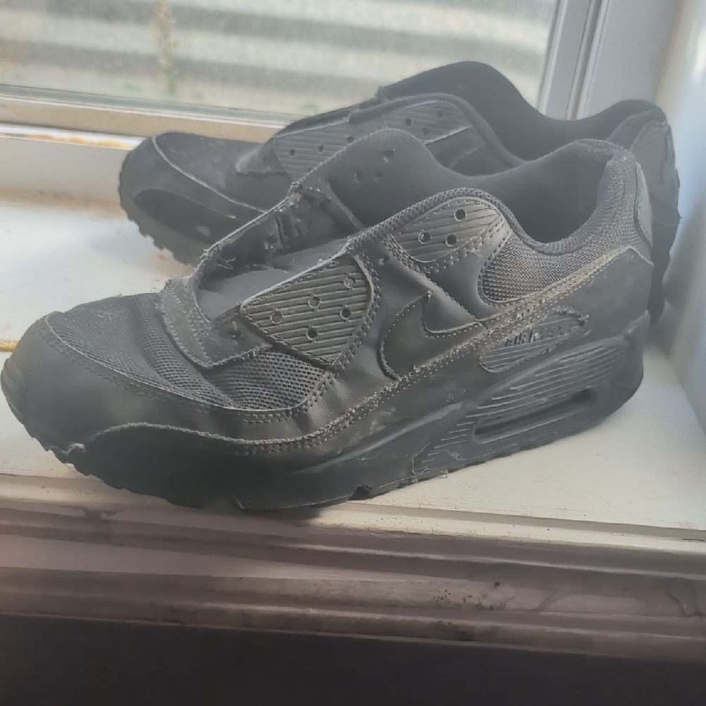 Nike All-Black Athletic Shoes